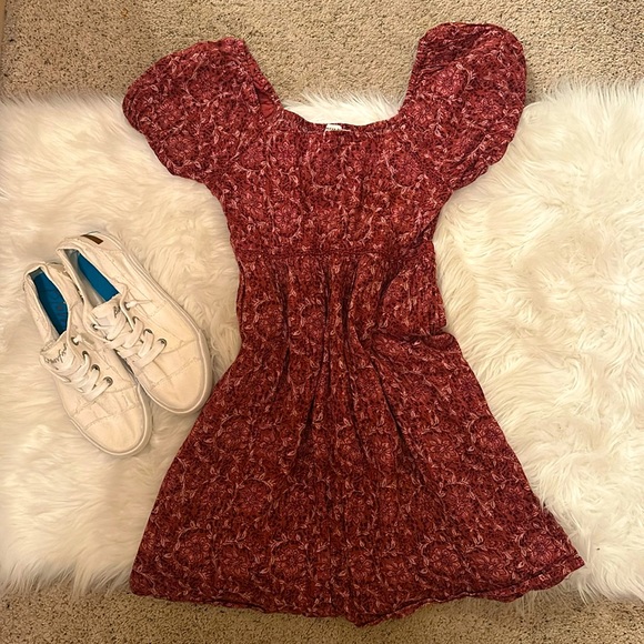 American Eagle Outfitters Dresses & Skirts - ✨AE 🦅 Floral Dress✨